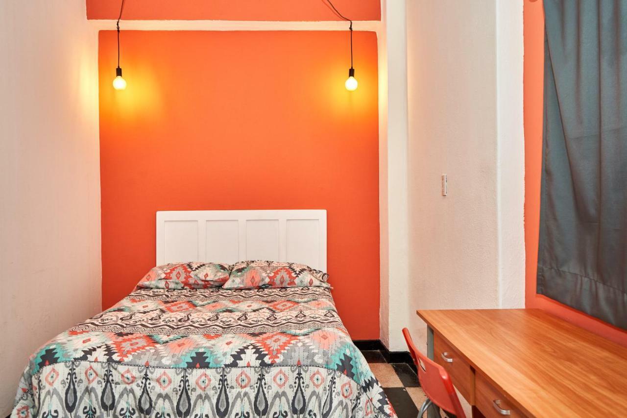 Hostal Americana Guadalajara Buitenkant foto
