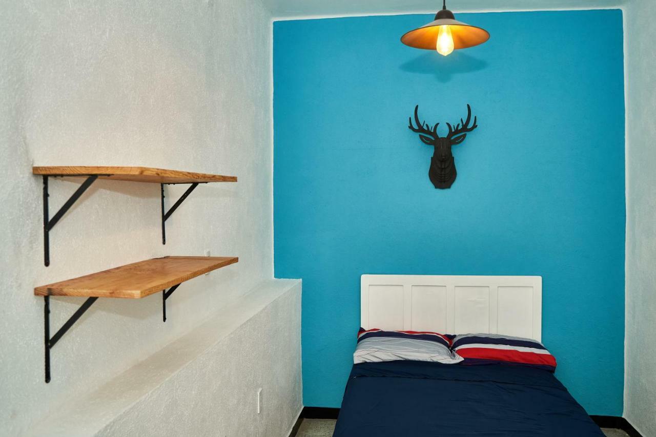 Hostal Americana Guadalajara Buitenkant foto