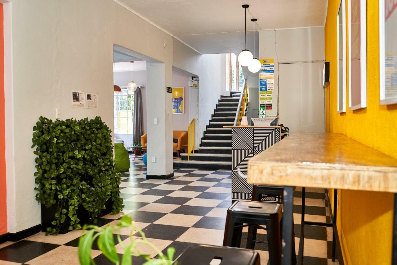 Hostal Americana Guadalajara Buitenkant foto