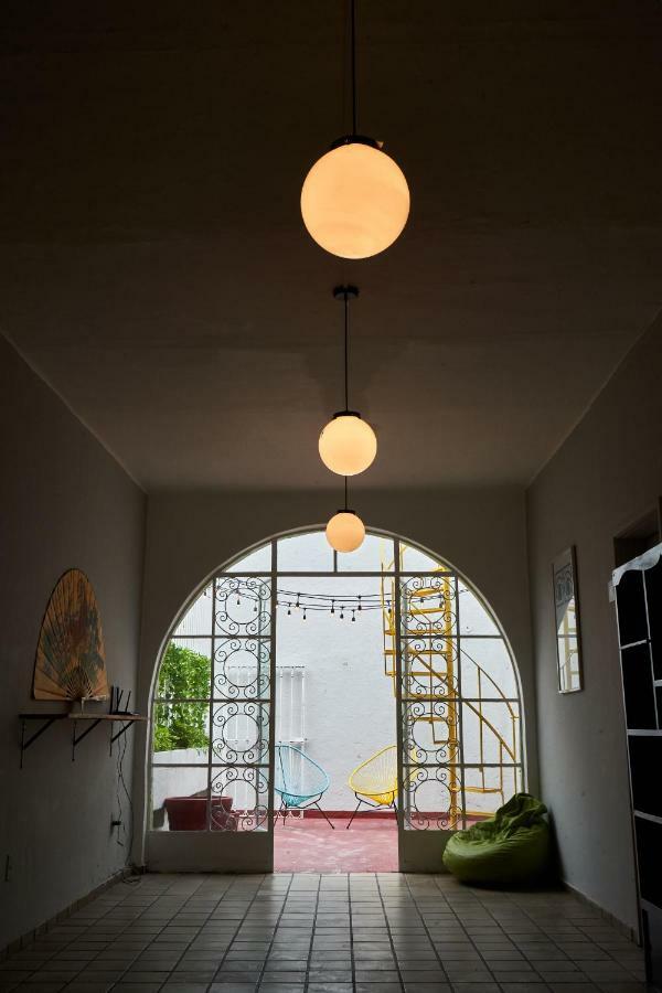 Hostal Americana Guadalajara Buitenkant foto