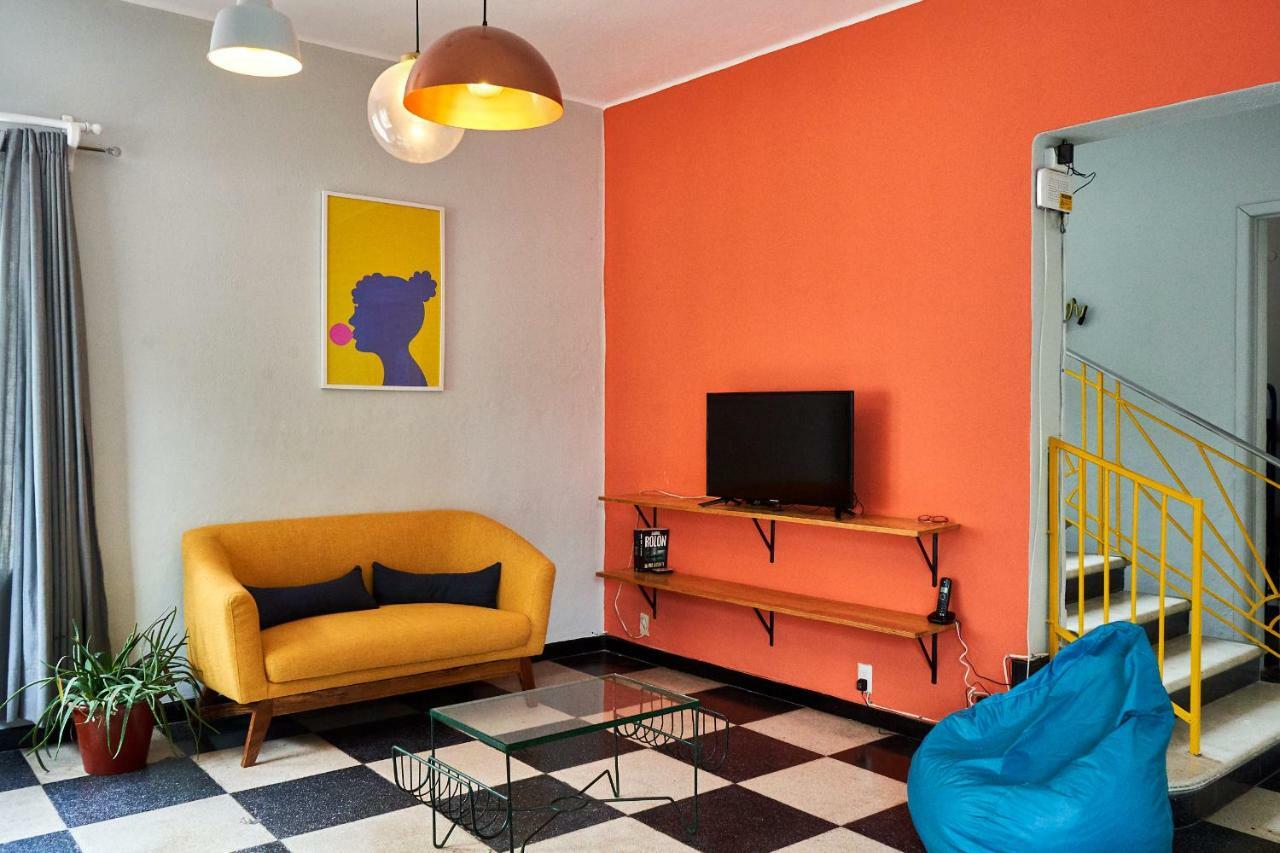 Hostal Americana Guadalajara Buitenkant foto