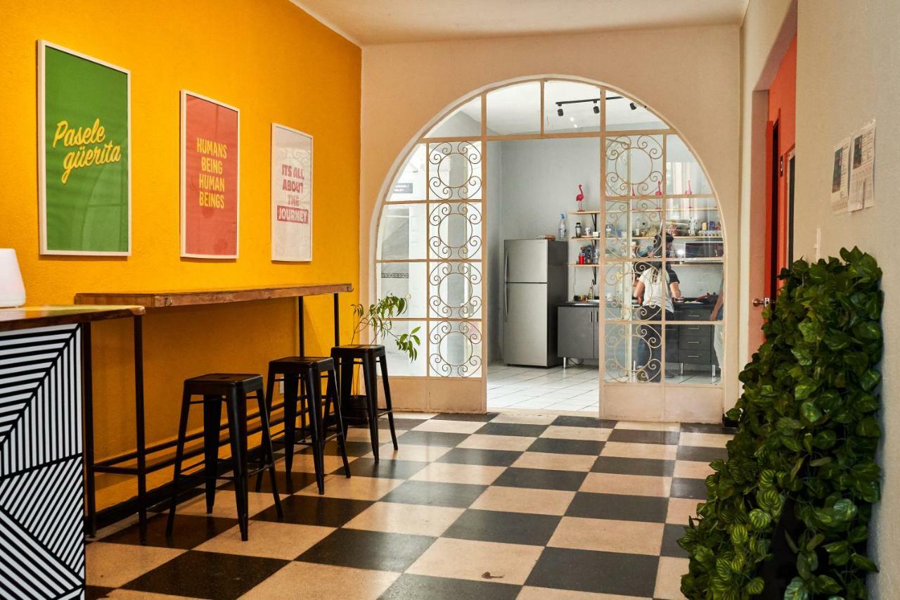 Hostal Americana Guadalajara Buitenkant foto
