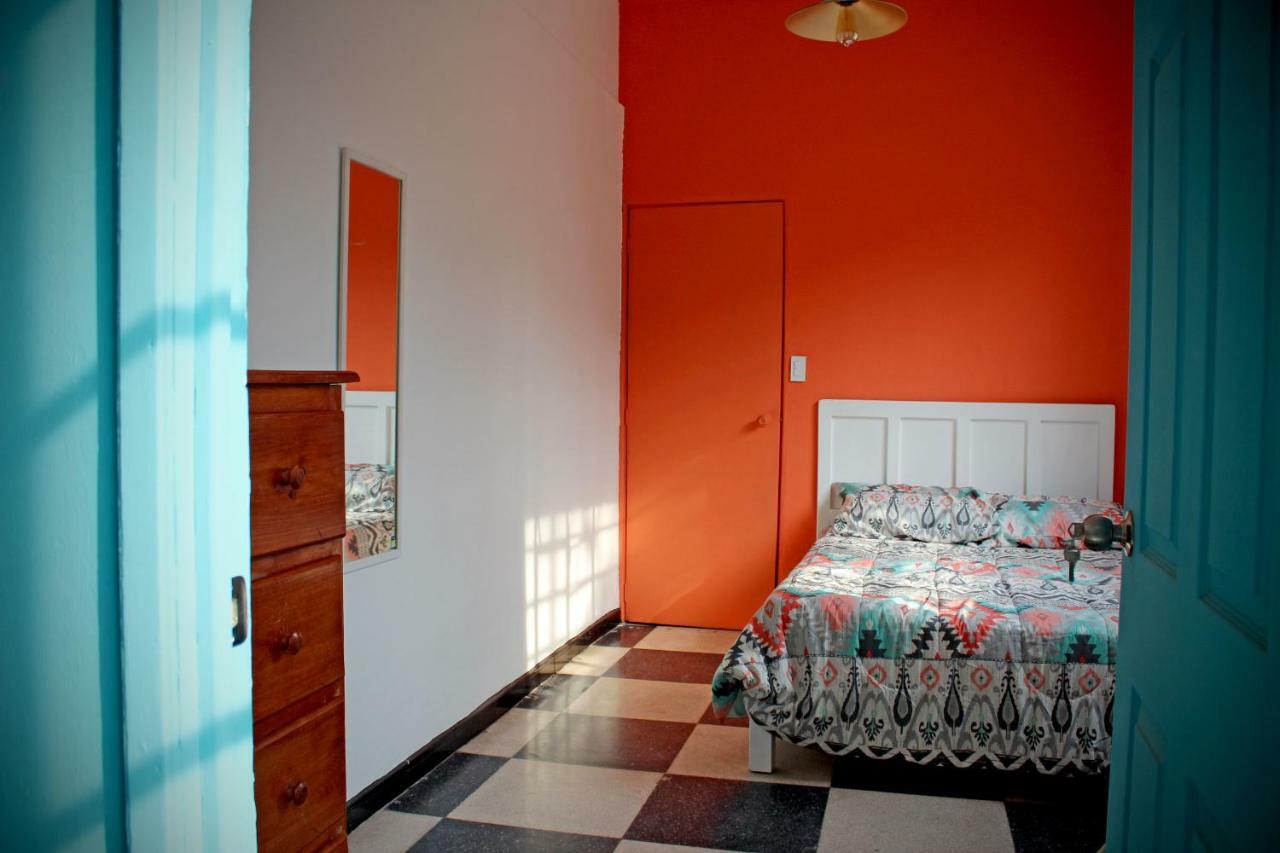 Hostal Americana Guadalajara Buitenkant foto